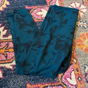 EUC Floral Old Navy Active Leggings